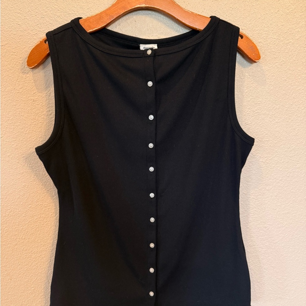 Black Sleeveless Button-Down Top